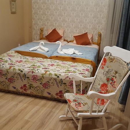 Hangulat Vendeghaz Apartmanok Orosháza Exterior photo