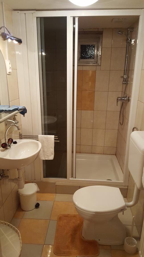 Hangulat Vendeghaz Apartmanok Orosháza Exterior photo
