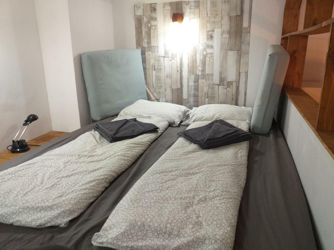 Hangulat Vendeghaz Apartmanok Orosháza Exterior photo